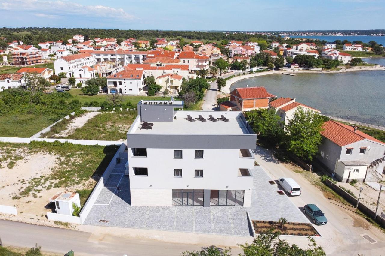 Apartments Bonaca With Jacuzzi Привлака Экстерьер фото