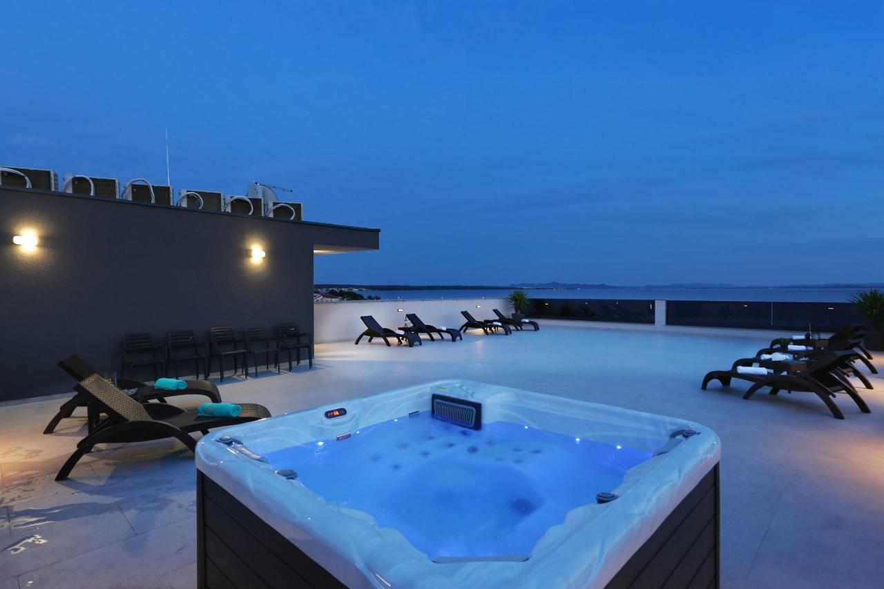 Apartments Bonaca With Jacuzzi Привлака Экстерьер фото